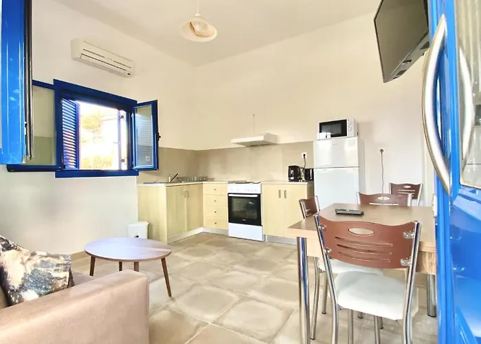 Views - House Emborios